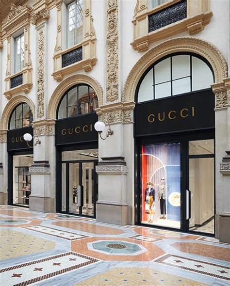 negozio gucci a lcremona|negozi gucci usati.